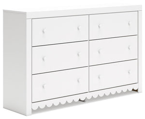 Make getting ready for the day (or bed) that much more magical with this dresser. Charmingly cute with its scalloped detailing, it appeals to both her sense of playful whimsy and your love for modern design. And the dresser-'s crisp white finish gives you
