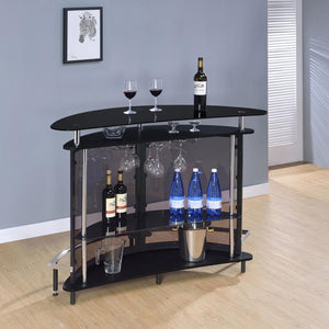  curved silhouette gives it an elegant appearance. With a spacious storage area