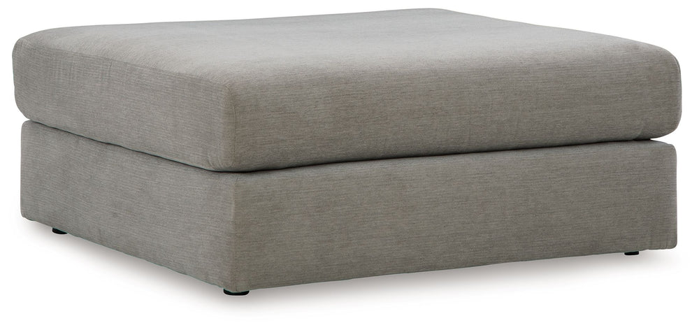 The casual, low-slung shape of this set makes it fully lounge-ready. Its deep seating invites you to sink right in, with bold beveled block arms that are softened by bullnose â€œwaterfallâ€ cushions. Best of all, the modular design lets you stage the pie
