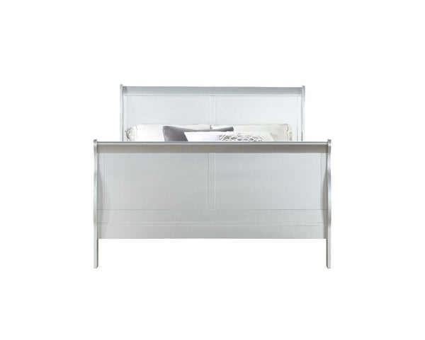 Louis Philippe III - Eastern King Bed - Platinum - 47"