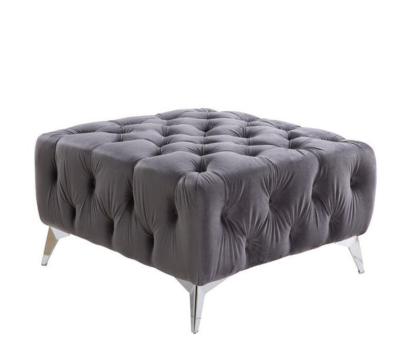 â€¢KD Legs<br/><br/><b>Product Features</b><ul><li>KD Leg</li><li>Seat Construction: Full Foam</li><li>Accent Pillow Included</li><li>Tight Seat & Back Cushion</li><li>Wooden Inner Frame</li><li>Botton Tufted</li><li>Metal Leg</li><li>LF Sectional</li><li
