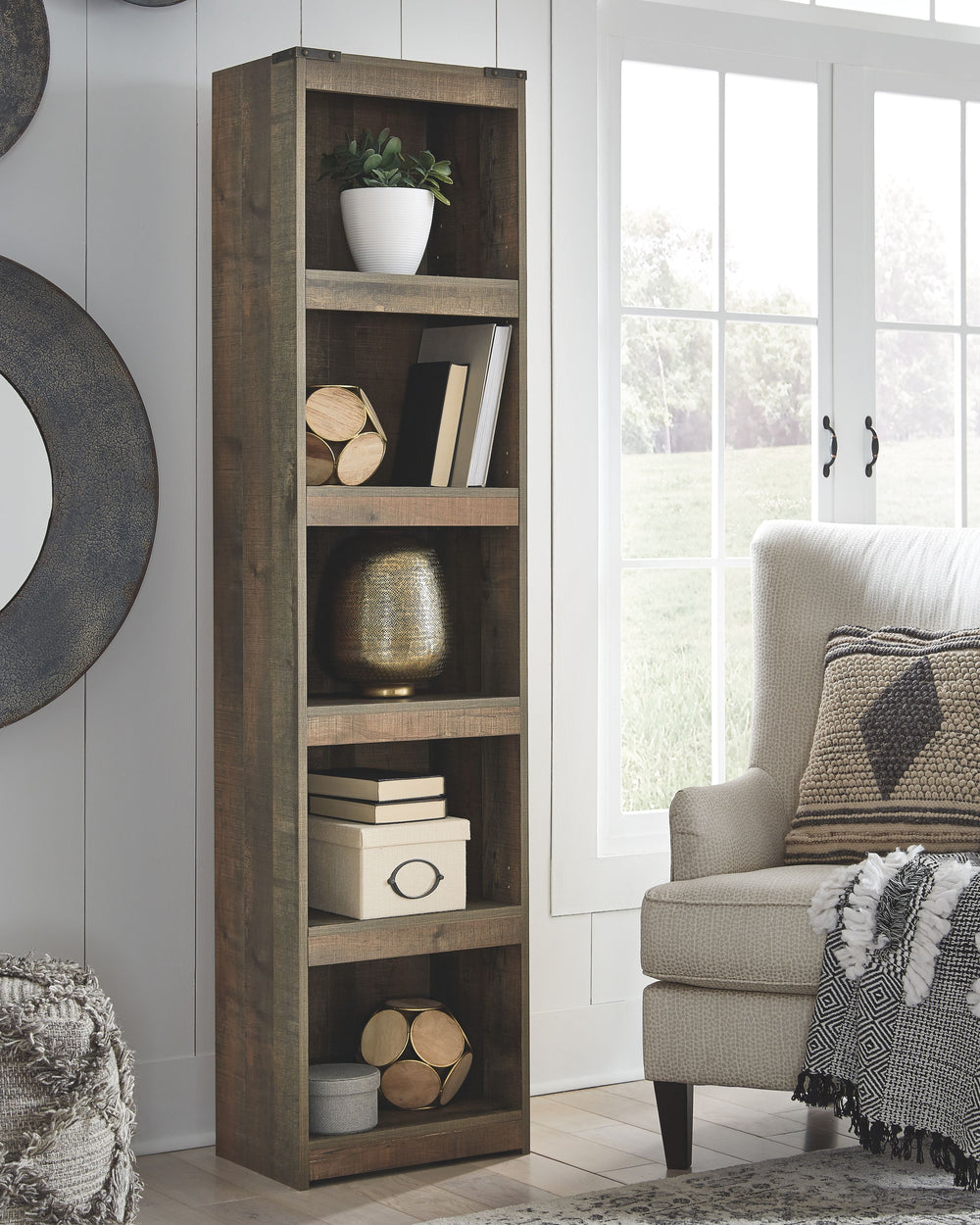 Entertain a rugged yet refined sense of style with this TV pier. Its rustic finish and plank-style details pay homage to reclaimed barn wood. Ultra clean lines ensure a look that can go from the country to the city and feel equally at home.<br><br><b>Addi