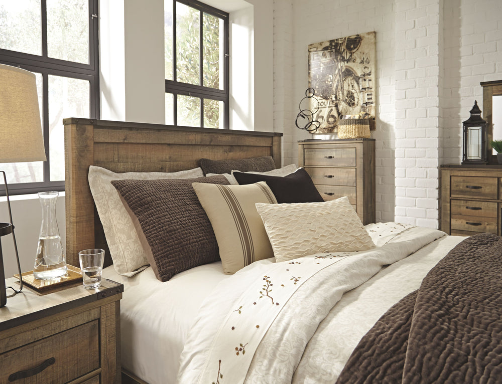 If you love country living, this queen panel bed matches your authenticity. Rustic finish, plank-style details and nailhead trim pay homage to reclaimed barn wood, making for a chic look loaded with charm. Mattress and foundation/box spring available, sol