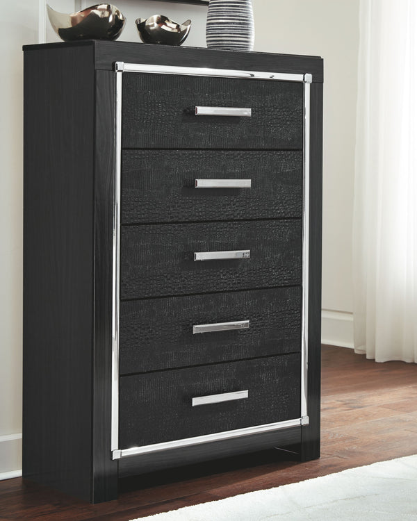  faceted chrome-tone accents an