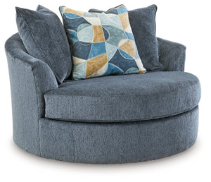 Fresh, on-trend style meets functionality in this oversized swivel accent chair. Reflecting your urban contemporary tastes, it stays versatile as your style changes. And with its soft upholstery and 360-degree swivel, your comfort and convenience are kept