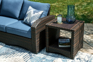  this end table is the perfect addition to any outdoor setting. Its all-weather resin wicker and aluminum frame offer years of beauty. Designed for easy maintenance