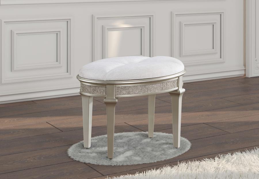 Sleek and sophisticated, this glam stool is the ideal finishing touch for the matching Evangeline vanity desk. Elegantly appointed, it boasts a chic oval shape complete with graceful tapered legs that provide durable support as you primp and prime for the