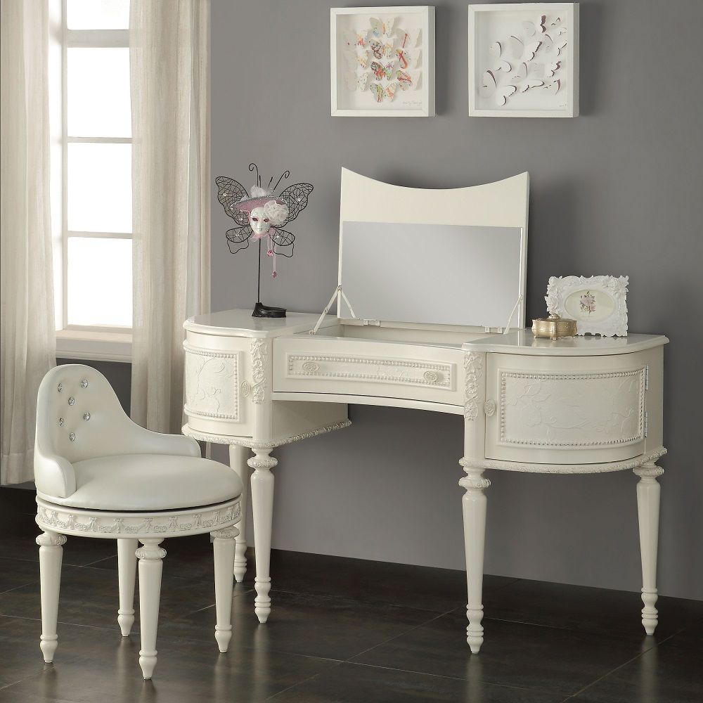 KD, Round Armless Chair (Low Backrest) Swivel Seat Crystal Like Button Tufted (Inside Backrest) Padded BACK & SEAT: Pearl White PU Cushion Wood Seat Apron with Ornamental Trim Wood Turned-Tapered Leg