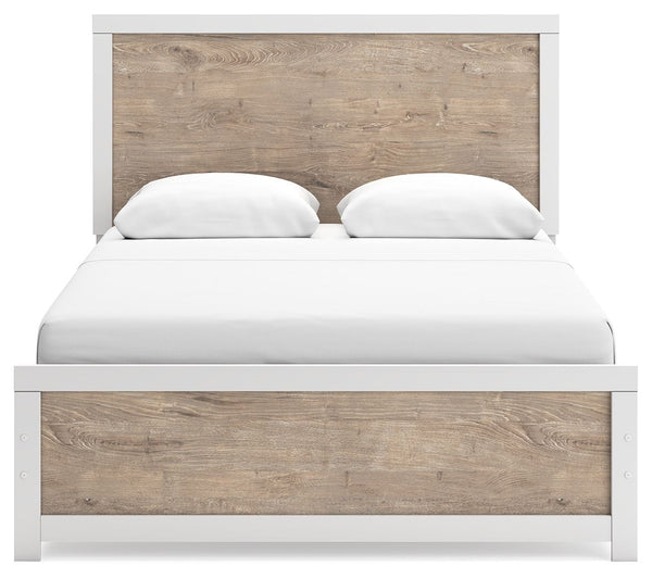 Charbitt - Two-tone - Queen Panel Bed