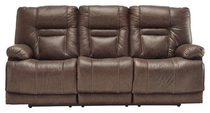 Big and bold, this power reclining sofa with Easy Viewâ„¢ power adjustable headrests delivers comfort at the touch of a button. Easily position the recliner, its headrest and the lumbar support to your liking for maximum comfort. Plus, with the convenient