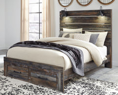 When merged in just the right way, rustic and industrial styles can make one happy marriage. Case in point: this queen panel bed with storage. A refined take on barn board beauty, its complex, replicated wood grain showcases hints of burnt orange and teal