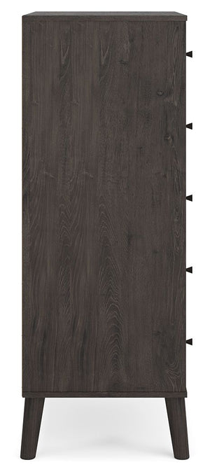 Piperton - Brown / Charcoal - Five Drawer Chest