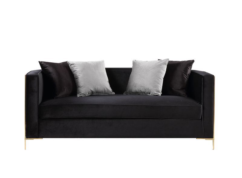 Classic design elements never go out of style the Florian collection is designed for the traditional home. The antique white finish gives off the right amount of distressing for a worn-in feel. The bed features a button-tufted portman-style headboard that