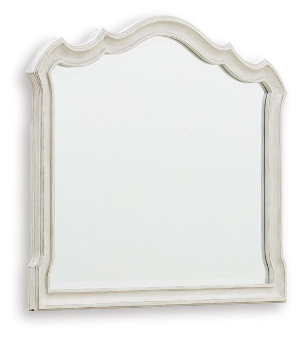 Arlendyne - Antique White - 5 Pc. - Dresser