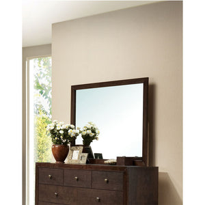 The Madison casual mirror in espresso finish is the perfect accent for your master bedroom. The generous sized mirror in rectangular frame will help you get ready for the day.<br/><br/><b>Product Features</b><ul><li>Case: 1Pc/1Ctn</li><li>Finish: Espresso