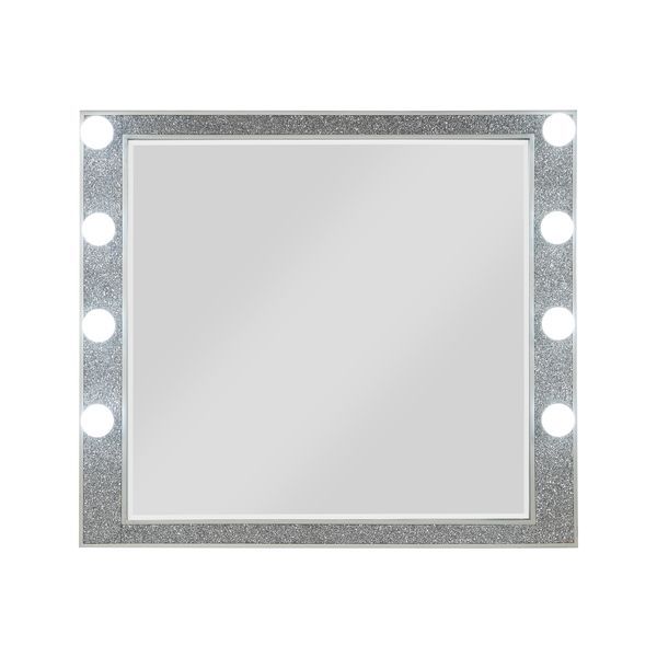 2/3 Extension DrawerMetal Side Drawer GlideEnglish Dovetail Front & BackTop Drawer w/FeltlinedMirrored Front DrawerSelf Closed Drawer Glide<br/><br/><b>Product Features</b><ul><li>2/3 Extension Drawerâ€§Metal Side Drawer Glideâ€§English Dovetail Front & B