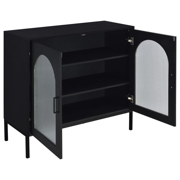  adjustable shelves provide flexible storage for dinnerware and dÃ©cor