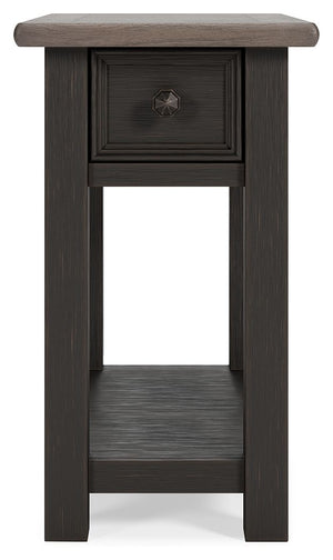 Tyler Creek - Black / Gray - Chair Side End Table