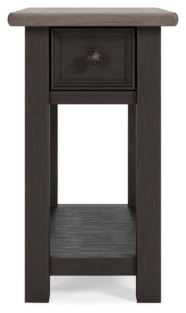Tyler Creek - Black / Gray - Chair Side End Table