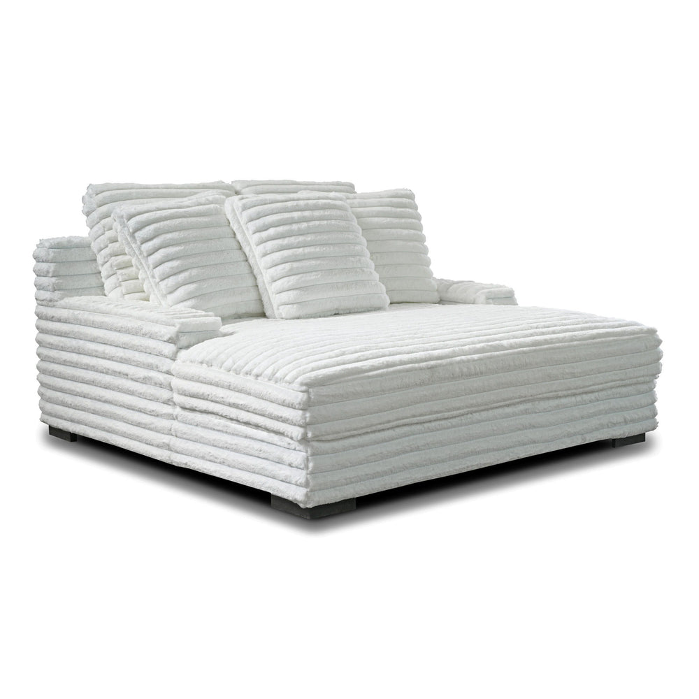 The Embrace Dual Chaise Lounge in white is a luxurious and versatile addition to your home, perfect for both lounging and accommodating guests. Featuring 100% white polyester fabric with a fluffy, blanket-like texture, this chaise lounge is designed for u