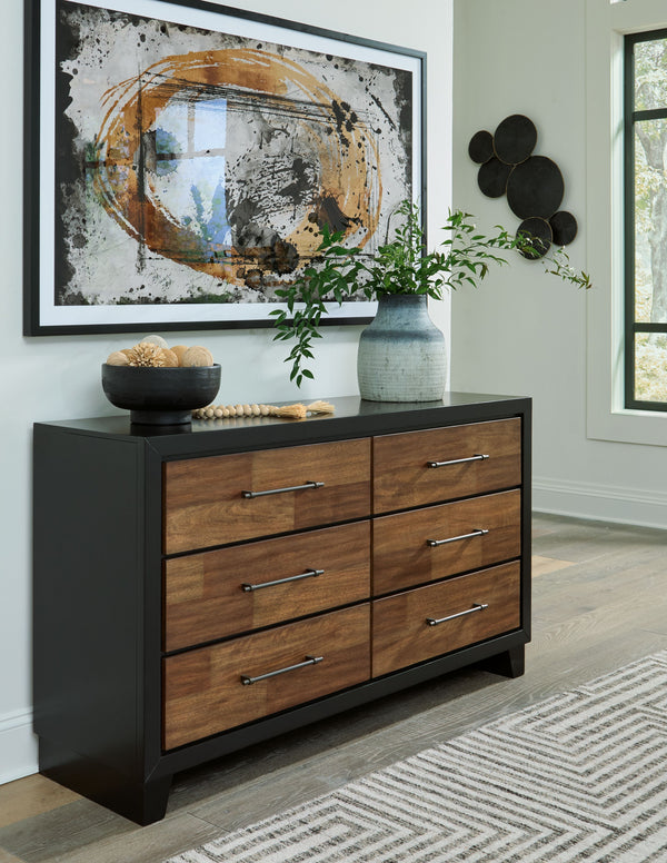  an effortless blend of casual and refined aesthetics. Its two-tone finish combines satin black with a rich brown wood tone for a modern