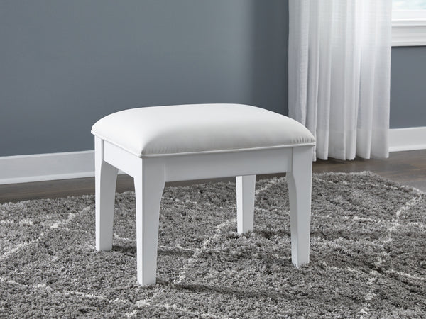  adding a touch of understated glamour to your sophisticated sanctuary.<br/><br/><b>Product Features</b><