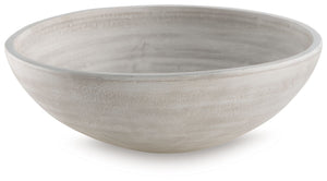  offering the look of the past with a modern feel. The bowl-'s neutral tone makes it a go-to for all seasons