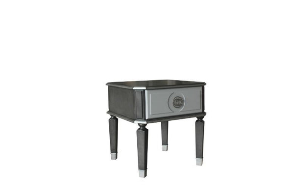 A touch of European Romanticism and sophistication with modern elements, this House Beatrice occasional set creates a display of brilliance. Shown in a charcoal and light gray finish, the subtle detailing accentuating the simple frame structure and enhanc