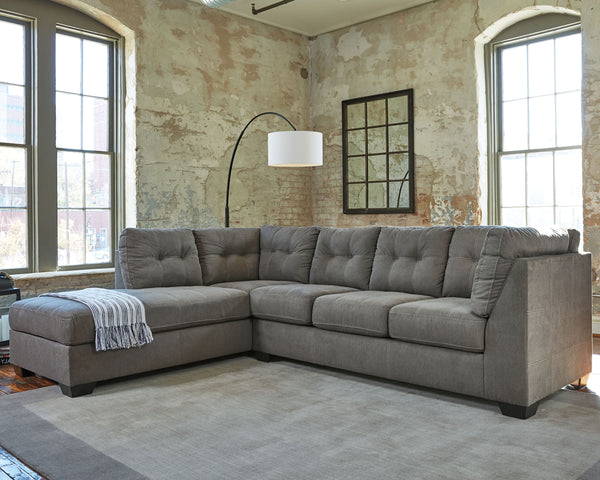 The perfect oasis for a busy, social lifestyle. Supremely comfortable, this sectional makes it easy to relax and entertain in style. Boxed seat cushions and tufted back cushions with stitched detailing define the chic, contemporary profile. <h4><b>Pitkin 