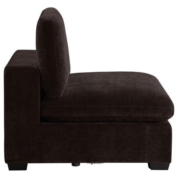  this chair blends seamlessly into both contemporary and transitional decor se