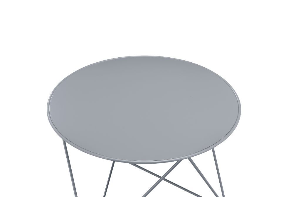 Bring dimension, depth and distinctive visual appeal with this modern geometric design. The accent table boasts a cool and fun look. Round table top paired with irregular metal base adds a uniquely attractive contrast to this table. It-'s powder coating p