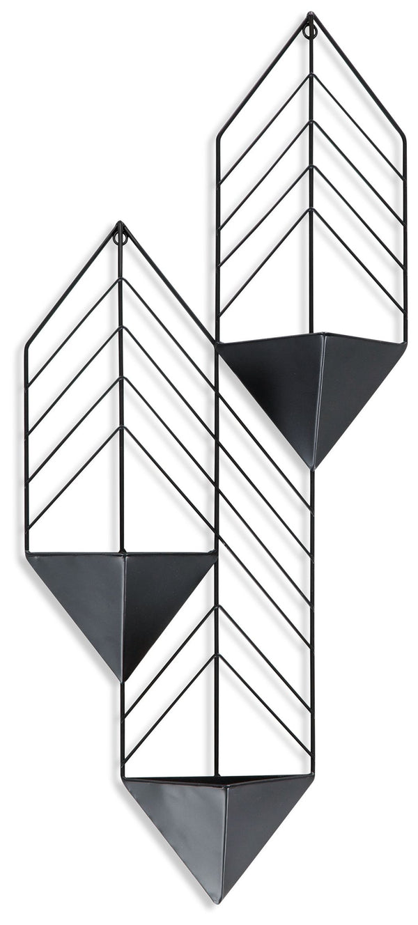 Let style bloom inside or out with this metal wall planter. Whether housing an indoor herb garden or beautifying a patio, deck or pool area, it makes such a simply chic statement.<br/><br/><b>Product Features</b><ul><li>Made of metal</li><li>Black finish<