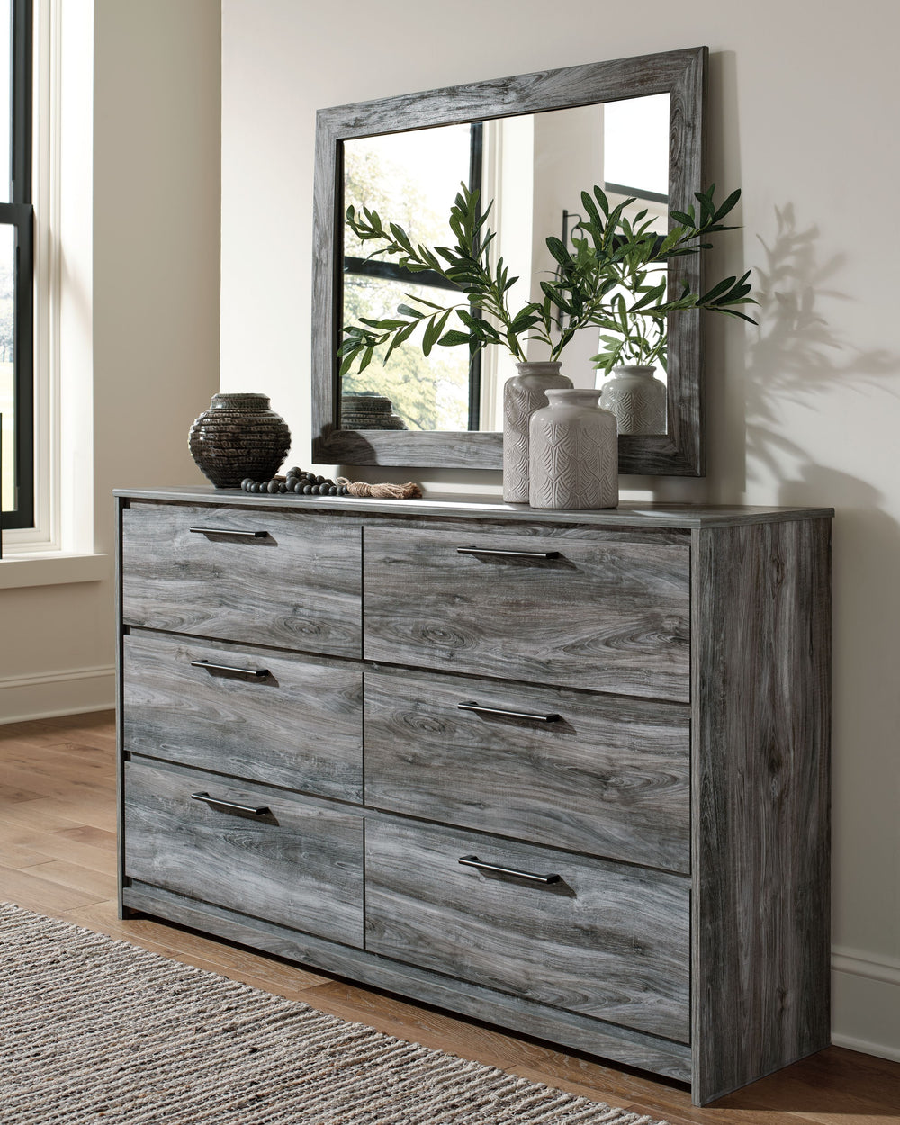 Baystorm - 6 Pc. - Dresser, Mirror, Queen Panel Bed with 2 Storage Drawers - Gray