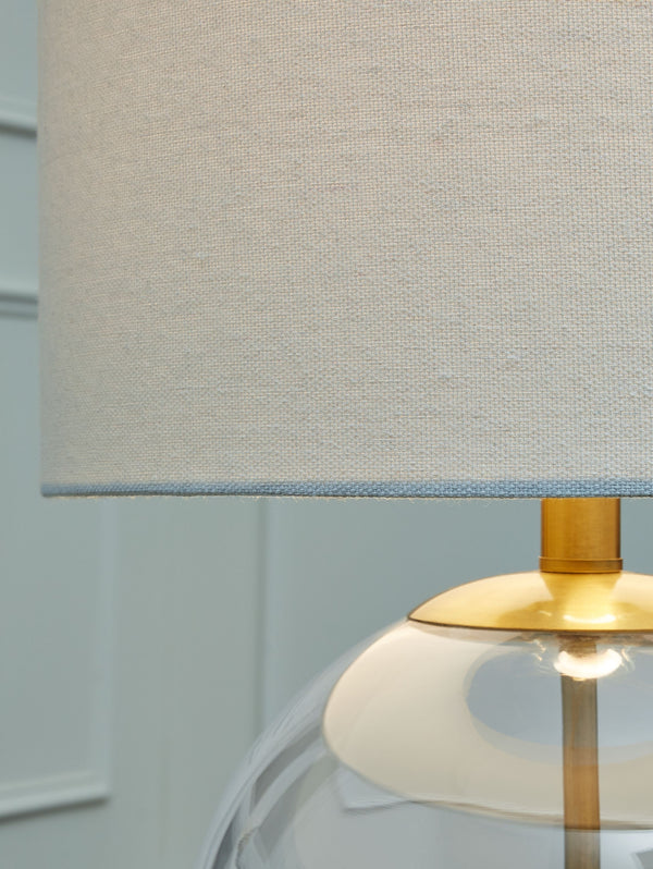  this table lamp has a clean sculptural appeal that-'s easy to implement into a variety of decor styles. Its sheer simplicity exudes a clean