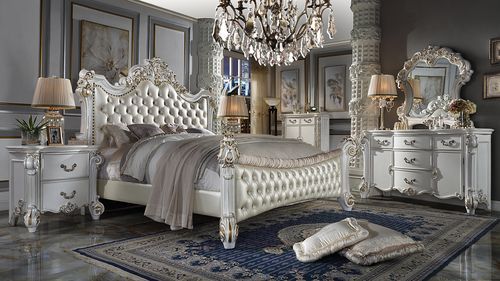Dream happily-ever-after in a fairy-tale-inspired bed you have aspired to own all your life. This Vendom PU upholstered bed glints stylishly with its crystal-like button tufting and nailhead trim, elegant hand-brushed gold is paired with an antique pearl.