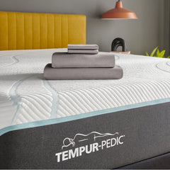 Maximize your sleep experience. Woven from a blend of soft cotton and silky TENCELTM Lyocell fibers with an innovative fine mesh construction, these moisture-wicking sheets offer maximum breathability between you and your Tempur-Pedic mattress.<br/><br/><
