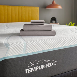Maximize your sleep experience. Woven from a blend of soft cotton and silky TENCELTM Lyocell fibers with an innovative fine mesh construction, these moisture-wicking sheets offer maximum breathability between you and your Tempur-Pedic mattress.<br/><br/><