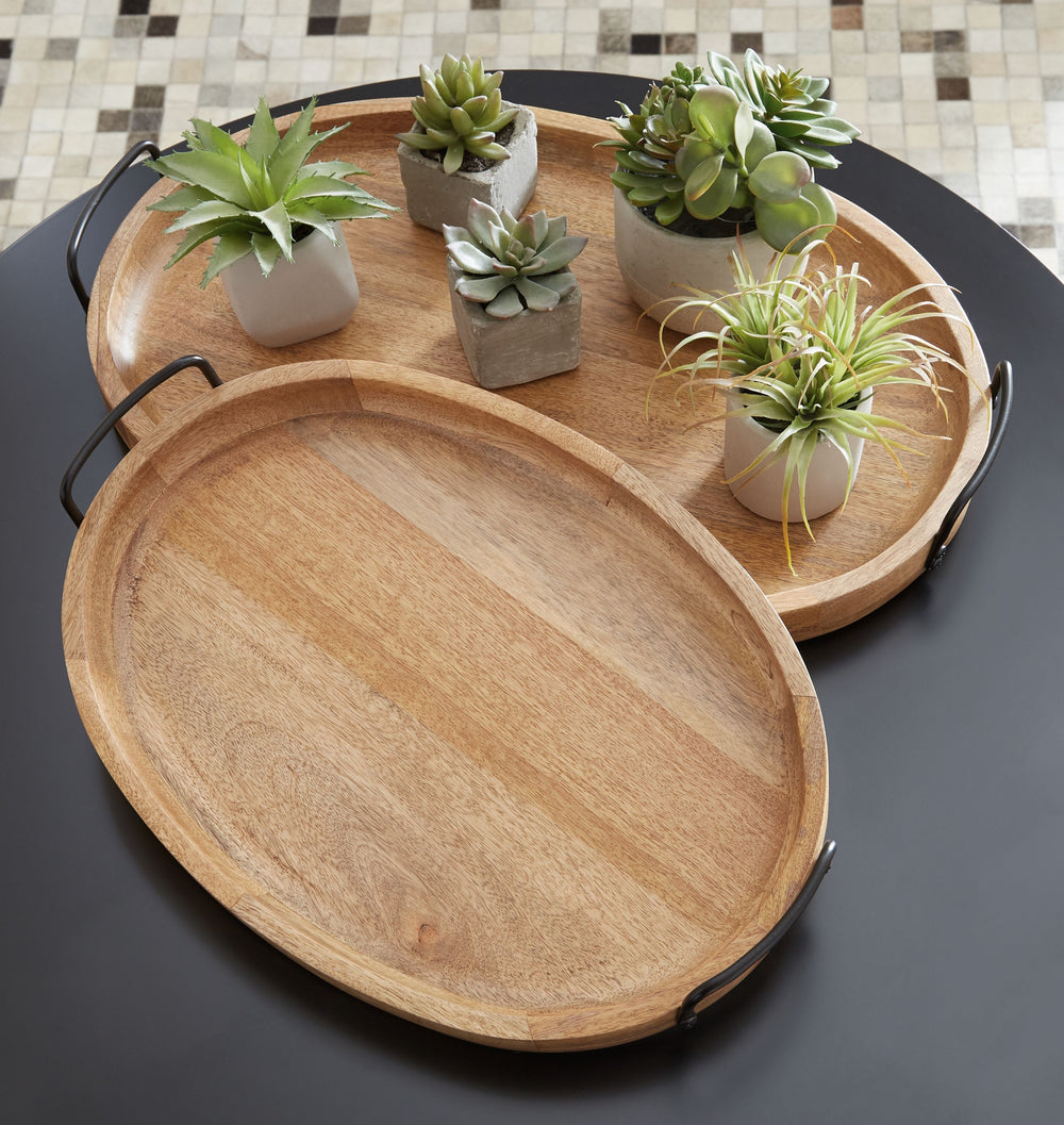 Serve it up in style. Whether reserved for special gatherings or part of your everyday table display, this set of wood and metal trays is loaded with rustic charm and chic character.<br><br><b>Additional Dimensions</b><br><ul><li>Tray-small: 0-"</li><li>T