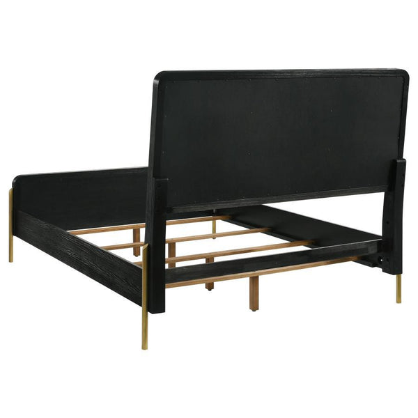 Arini - 4 Piece Eastern King Bedroom Set - Cream And Black