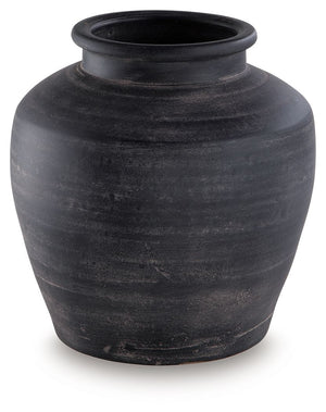  offering the look of the past with a modern feel. The vase-'s neutral tone makes it a go-to for all seasons