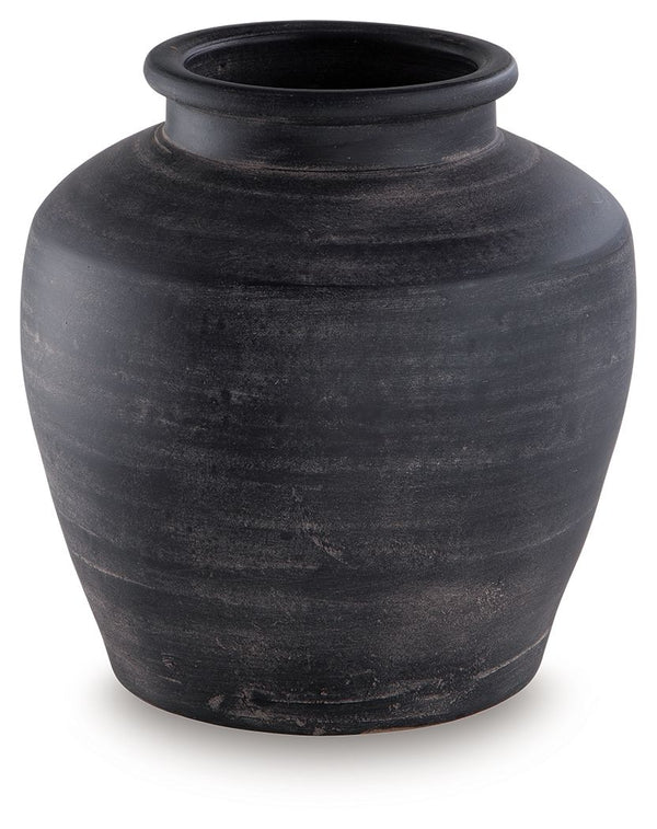  offering the look of the past with a modern feel. The vase-'s neutral tone makes it a go-to for all seasons