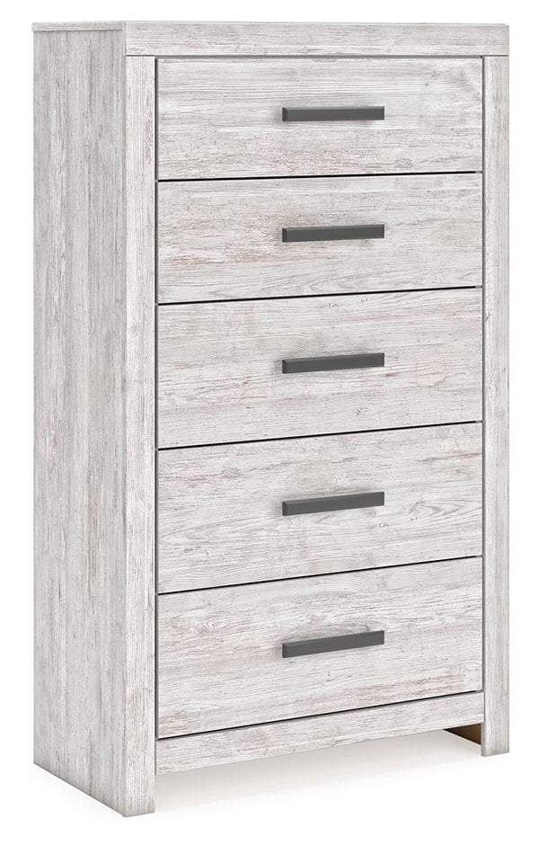 Charmingly designed, this chest of drawers embraces the aesthetics of countryside living and repurposes them for modern settings. Its whitewash paint, replicating the wear and tear of time, appeals to your love of vintage character. A fresh take on functi