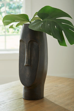  this contemporary piece is equally as impressive displayed with other decor.<br/><br/><b>Product Feat