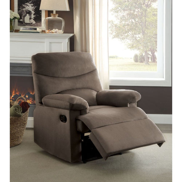 style and value for any home. A smooth fabric seat cushion provides relaxation from seat to toe with an easy to reach external handle for operating the reclining mechanism.<br/><br/><b>Product Features</b><ul><l