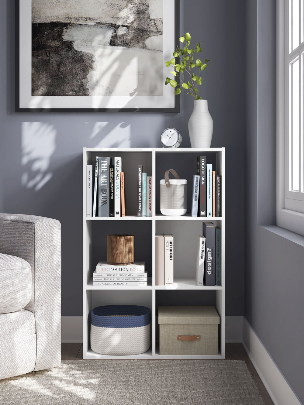 Create the modern bedroom of your dreams. This six-cube organizer offers a minimal design with maximum style, combining ultra-clean lines with an easy-elegant solid white finish. And its storage cubbies make putting things away a snap.<br/><br/><b>Product