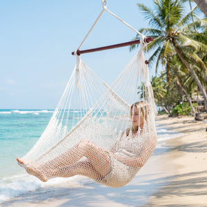 Triple-strand polyester rope ensures breathable comfort<br>Stretchable seat design offers spacious sitting or lying space<br>Strong metal spreader bar supports up to 330 lbs safely<br>Reinforced hanging loops and anti-slip grooves enhance stability<br>Car