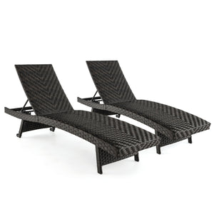Padded seat with quick dry foam inside for more comfort<br>5 backrest positions meet more of your demands<br>Well-woven PE rattan for more elegance and durability<br>Reinforced metal frame offers strong support<br>Anti-slip footpads improve the overall st