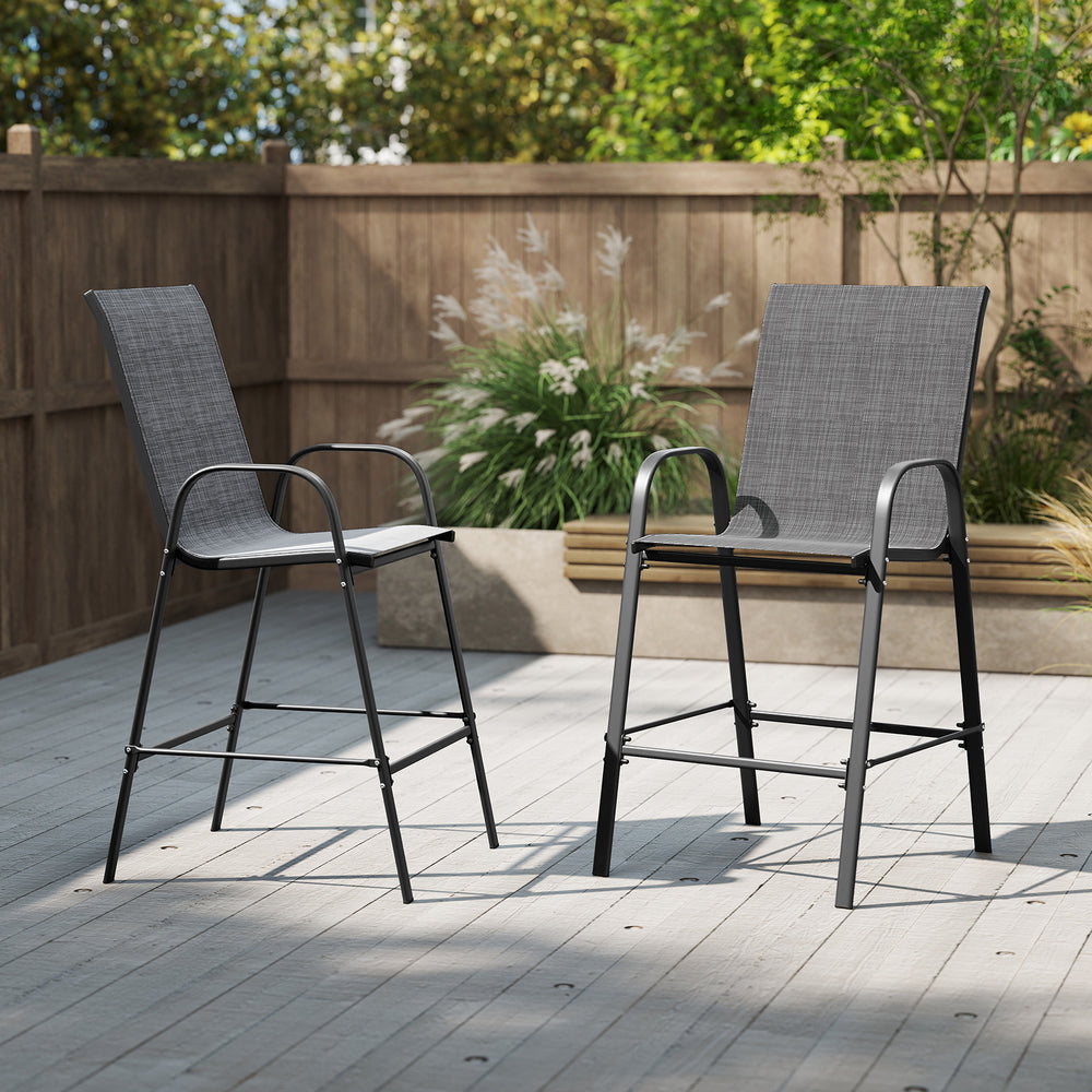 Selected fabric is breathable  sun-protective  tear-proof  and anti-fading<br>Designed with an inclined backrest that offers optimal back support<br>Curved armrests ensure perfect relaxation for arms<br>Boasts an enlarged seat  which features a wider surf