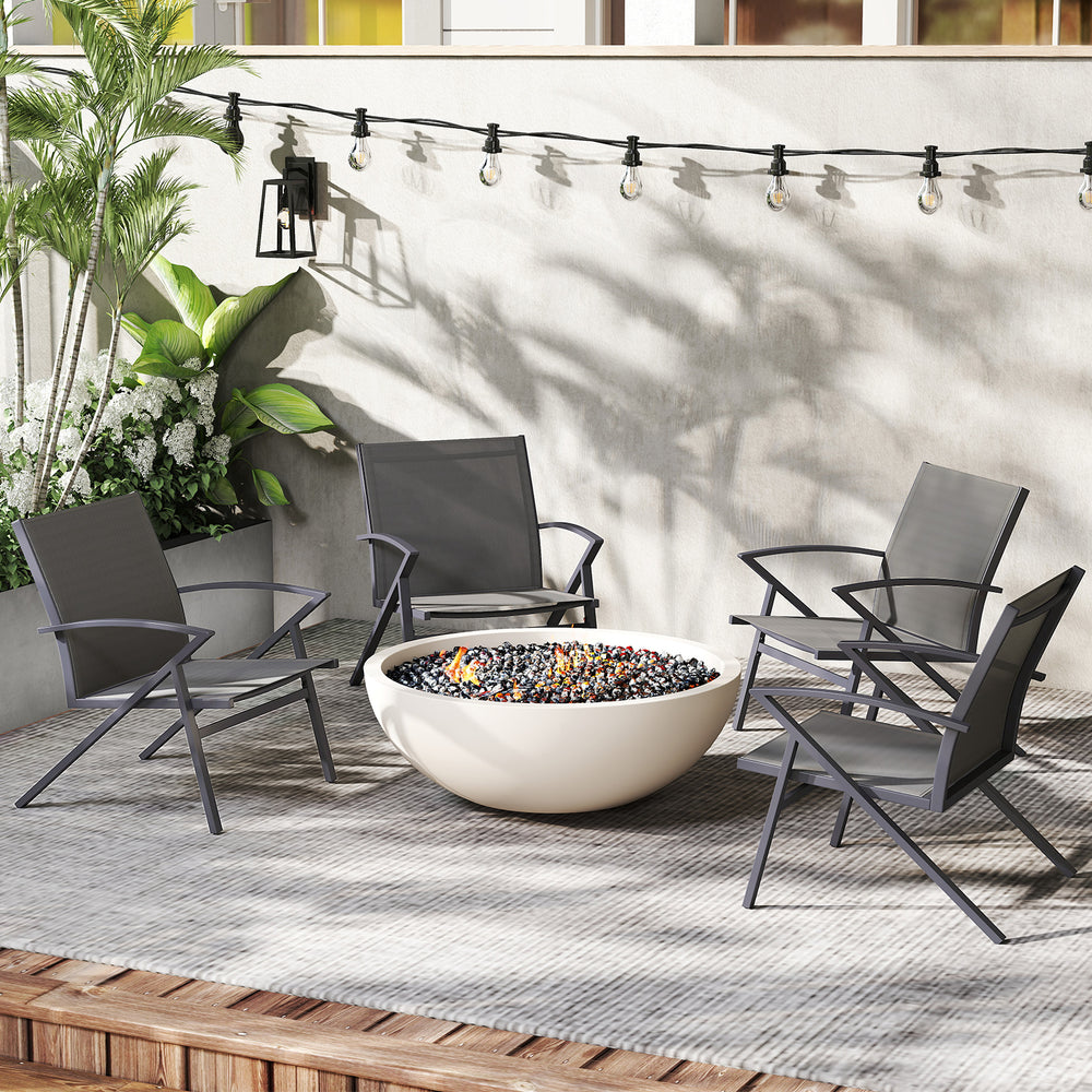 Breathable and quick-drying fabric for outdoor use<br>Spacious seats provide you with a cozy seating experience<br>Contoured backrests and curved armrests for enhanced comfort<br>Heavy-duty metal frame in triangular structures to ensure steadiness<br>Reli