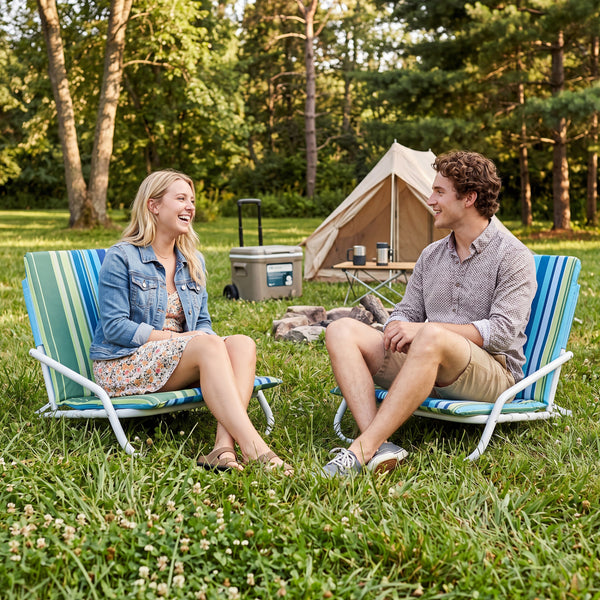 Soft sponge padding offers exceptional comfort for extended lounging<br>Breathable wear-resistant and tear-resistant fabric for lasting outdoor use<br>Easy folding design for compact storage and effortless transportation<br>Lightweight construction with 1